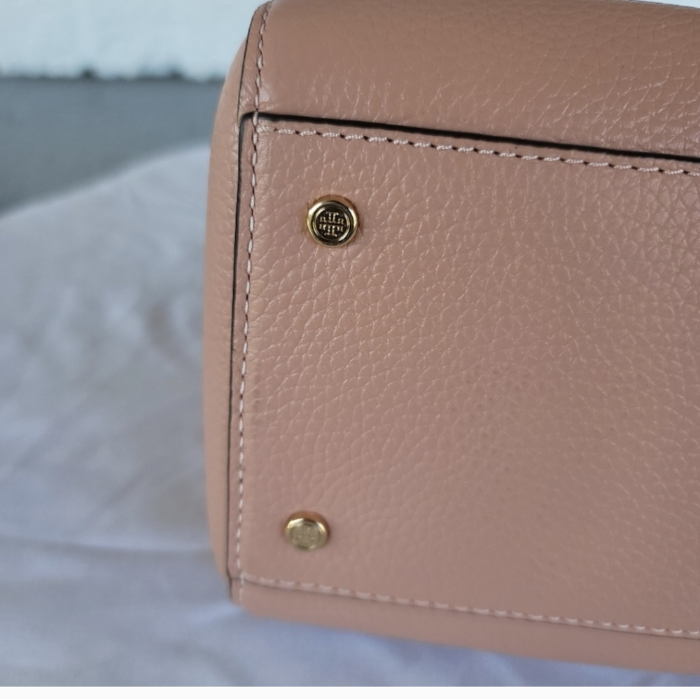Tory Burch Purse - Picture 6 of 16